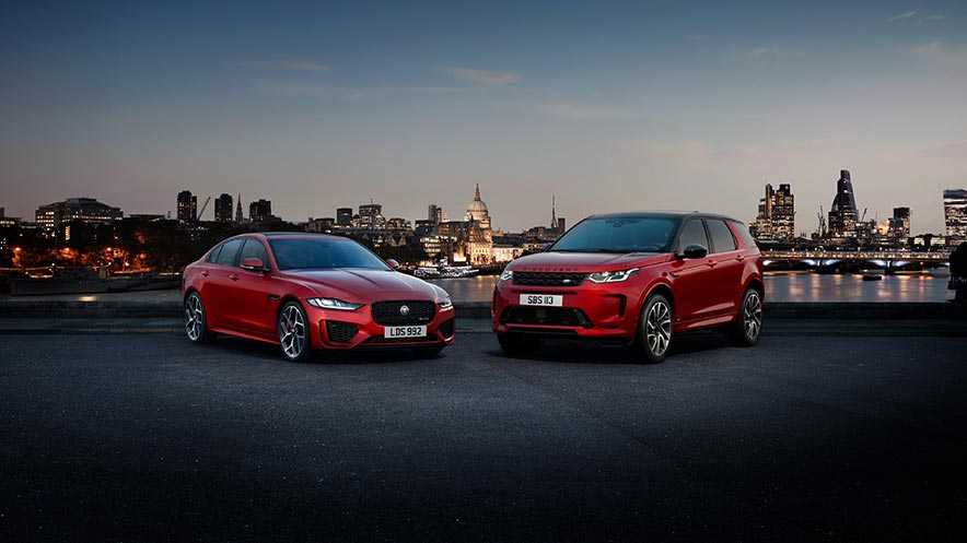 СВЯЖИТЕСЬ С НАМИ